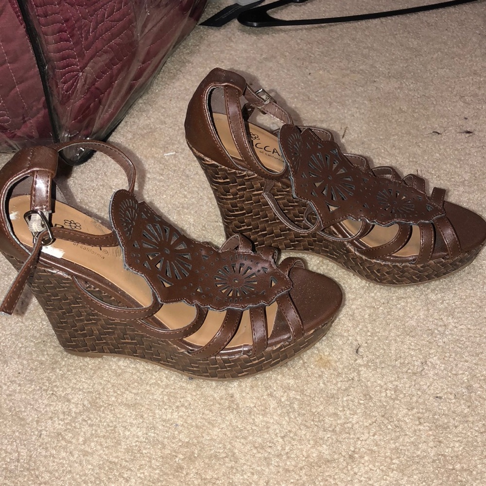 Brown Wedges